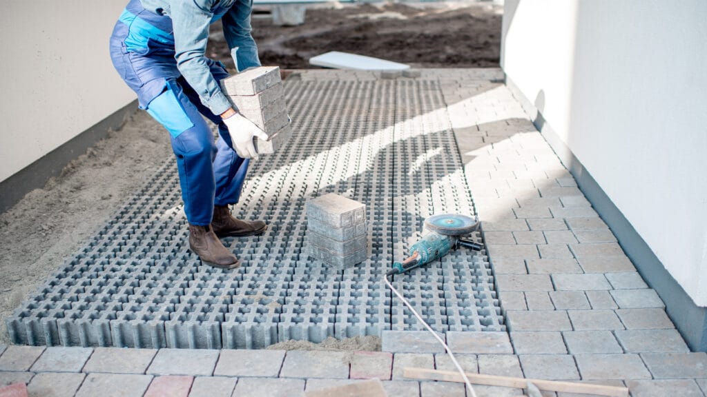 Външни Облицовки и Настилки